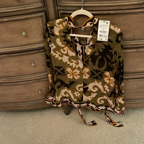 Zara V neck sheer blouse with back tie - Picture 1 of 4